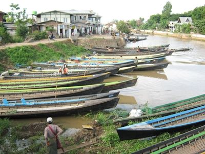 ヤンゴン観光名所：スーレー・パゴダ(スーレー・パヤー)