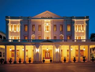 ストランド ホテル