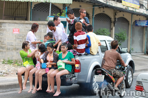 ソンクラーン（タイ正月・水かけ祭り）2011
