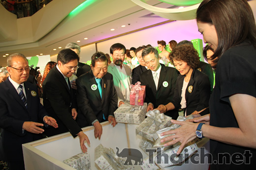 The Miracle 9 มหัศจรรย์โรบินสันพระราม 9