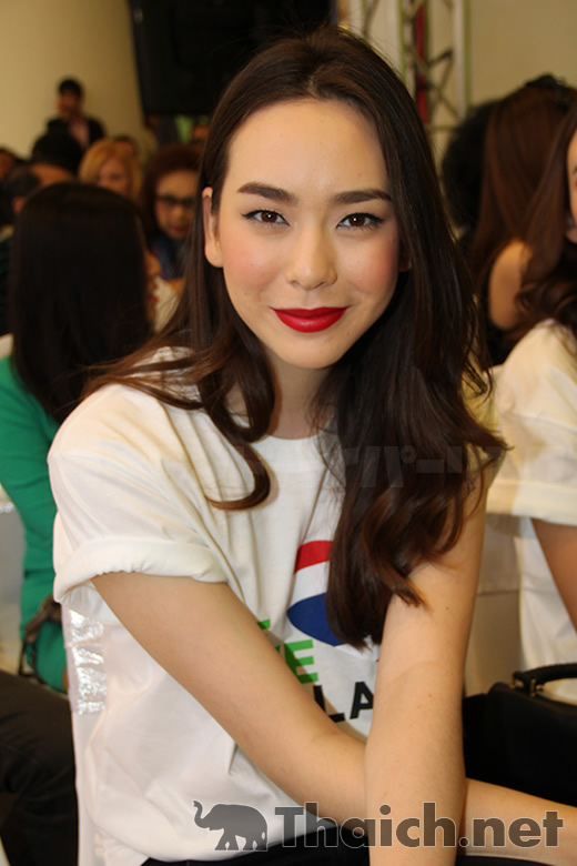 ヌット＝ニーラナート ビクトリア コート(NOOT-NIRANATH Victoria COATES)