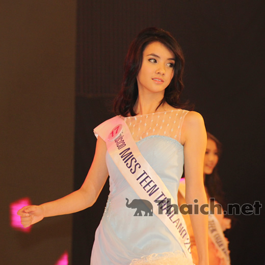 Miss teen Thailand 2011 by Suzuki Jelato