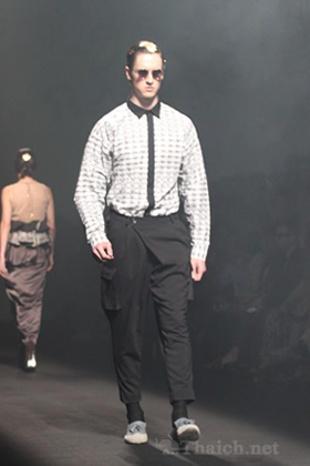 27 FRIDAY-ELLEファッションウィーク2012 秋冬