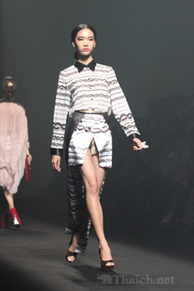 27 FRIDAY-ELLEファッションウィーク2012 秋冬