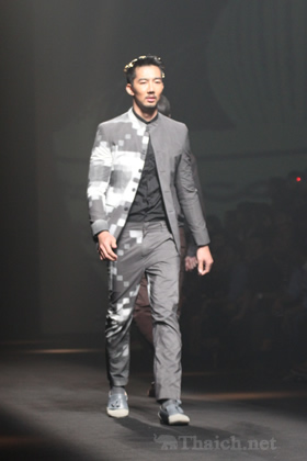 27 FRIDAY-ELLEファッションウィーク2012 秋冬