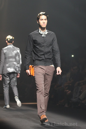 27 FRIDAY-ELLEファッションウィーク2012 秋冬