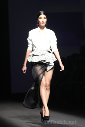 27 FRIDAY-ELLEファッションウィーク2012 秋冬