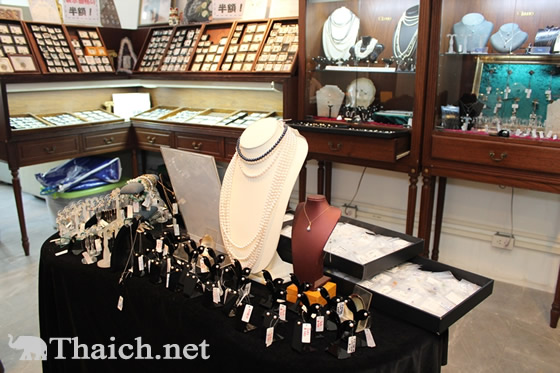 韓流ボーイズグループSHU-IがタイのTVショーに生出演