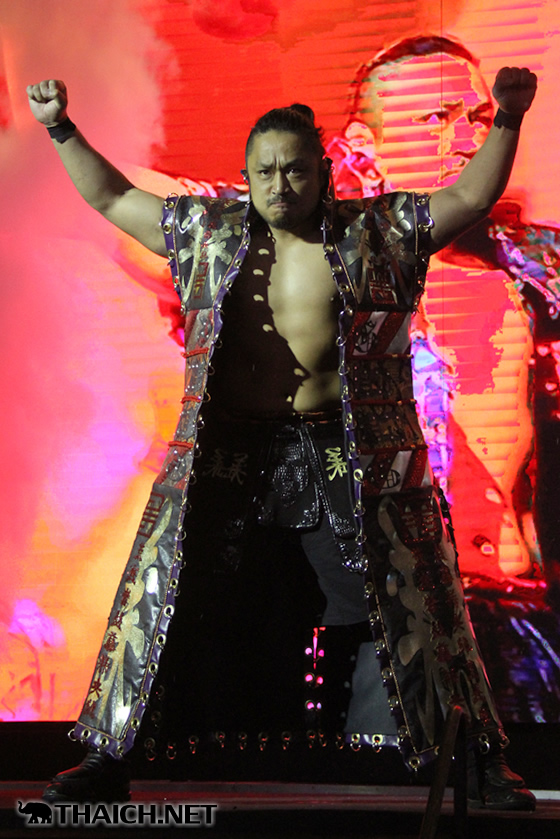 後藤洋央紀（新日本プロレス）、鷲見友美ジェナ（仮面ライダーGIRLS）が「タイランド・コミック・コン 2014」の開催をアピール