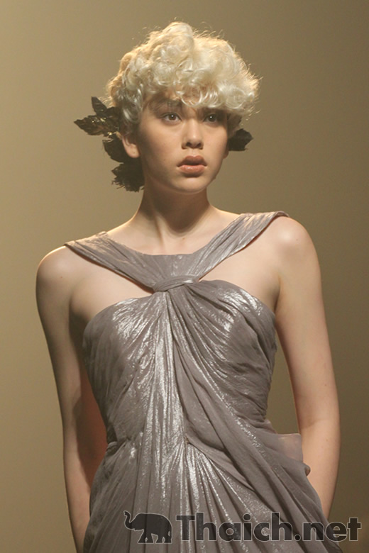 HOOK'S-ELLE Fashion Week 2011 Autumn/Winter at CentralWorld