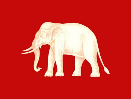 タイの旧国旗は赤地に白い象だった