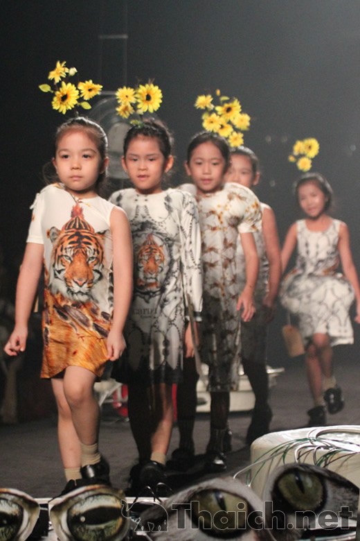 Garden Flynow III-Siam Paragon Kids International Fashion Week 2011
