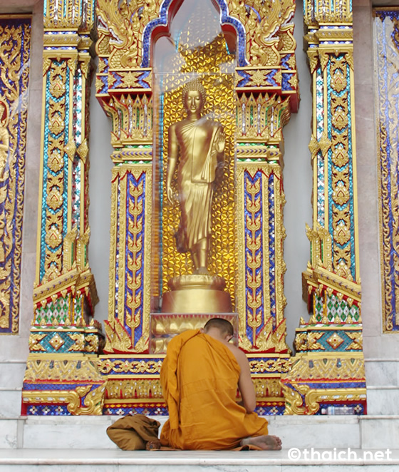 タイの航空会社のお坊さんへの特別サービスとは？【TVウォッチング】