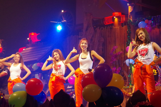 カウントダウンライブ