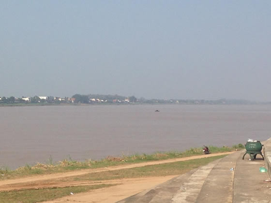 「夢追い人」のタイサッカー珍道中