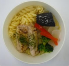 グリルチキンのグリーンカレースープ