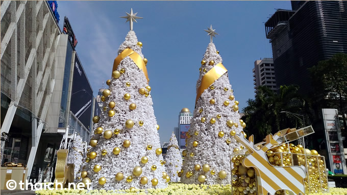 シンプルで美しい2016年のクリスマスツリー＠セントラルワールド