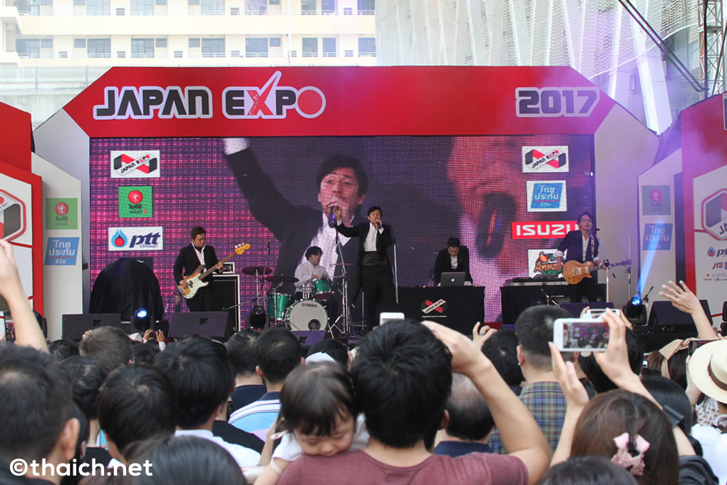鴬谷フィルハーモニーの下ネタ歌詞に大人たちは苦笑い（笑）「JAPAN EXPO THAILAND 2017」