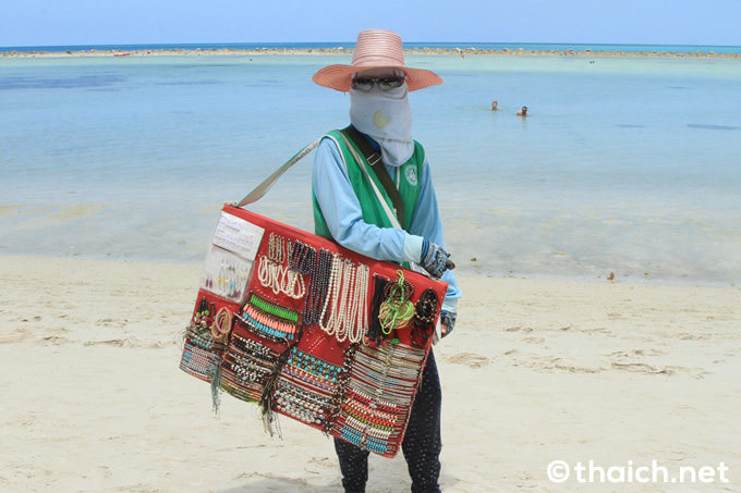 チャウエンビーチのアクセサリー売り チャウエンビーチのアクセサリー売り