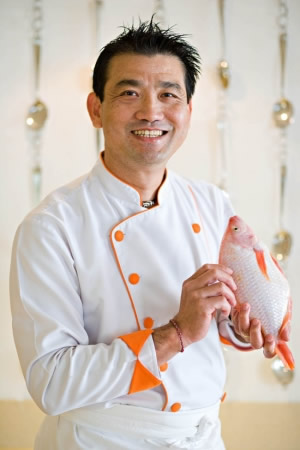 Chalong Sakkapalangkul（チャローン　サッカパラングーン）シェフ