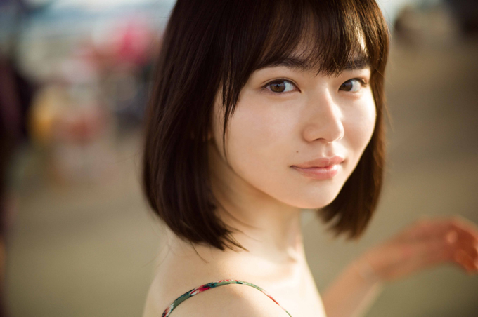 女優・山田杏奈のファースト写真集が18歳の誕生日に発売！タイで水着撮影にも挑戦