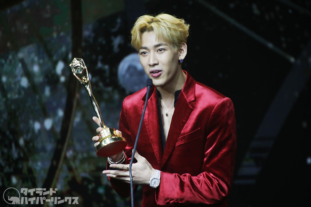 GOT7 ベンベン、バンコクでの「daradaily Awards 8」授賞式でステージへ