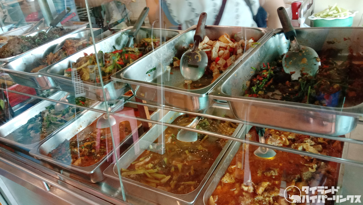 バンコク・ホワイクワンのタイヤイ食堂「バイブア」～北タイ料理とチェントン料理が旨い！