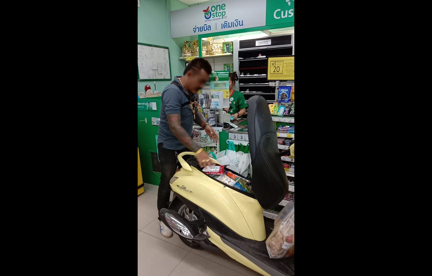 バイクでスーパーに入る レジ袋代替品の写真up合戦がエスカレート タイランドハイパーリンクス Thai Hyper