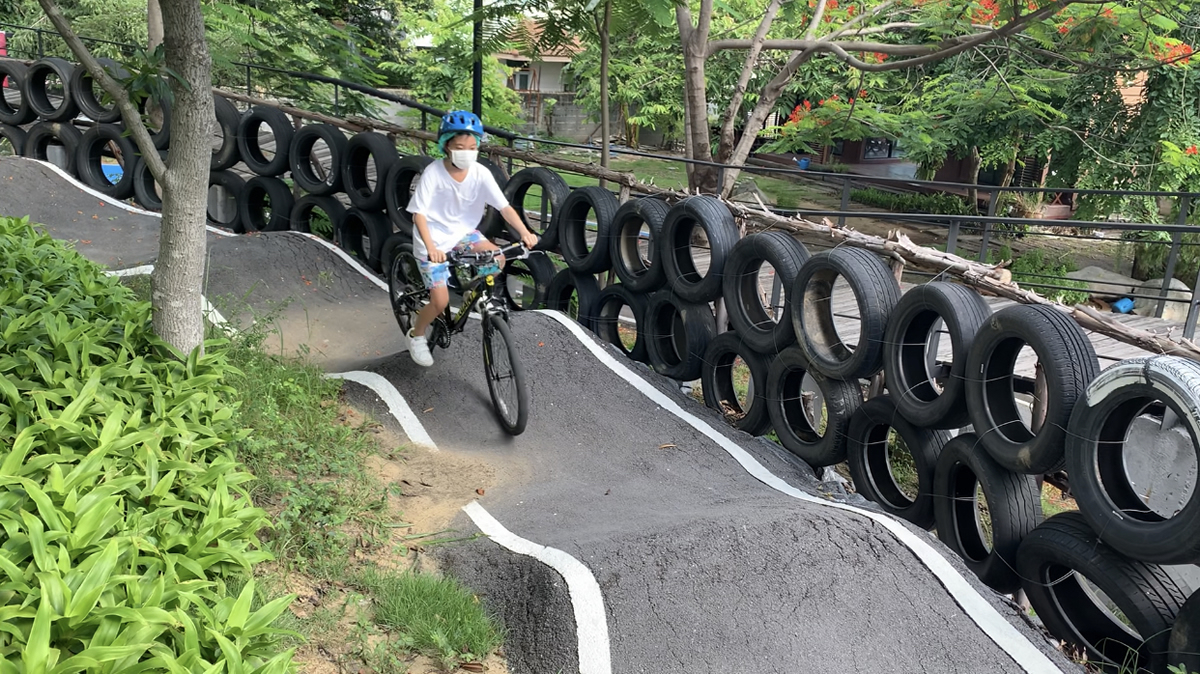 ペパーミントバイクパーク：バンコクで本格マウンテンバイクに挑戦 