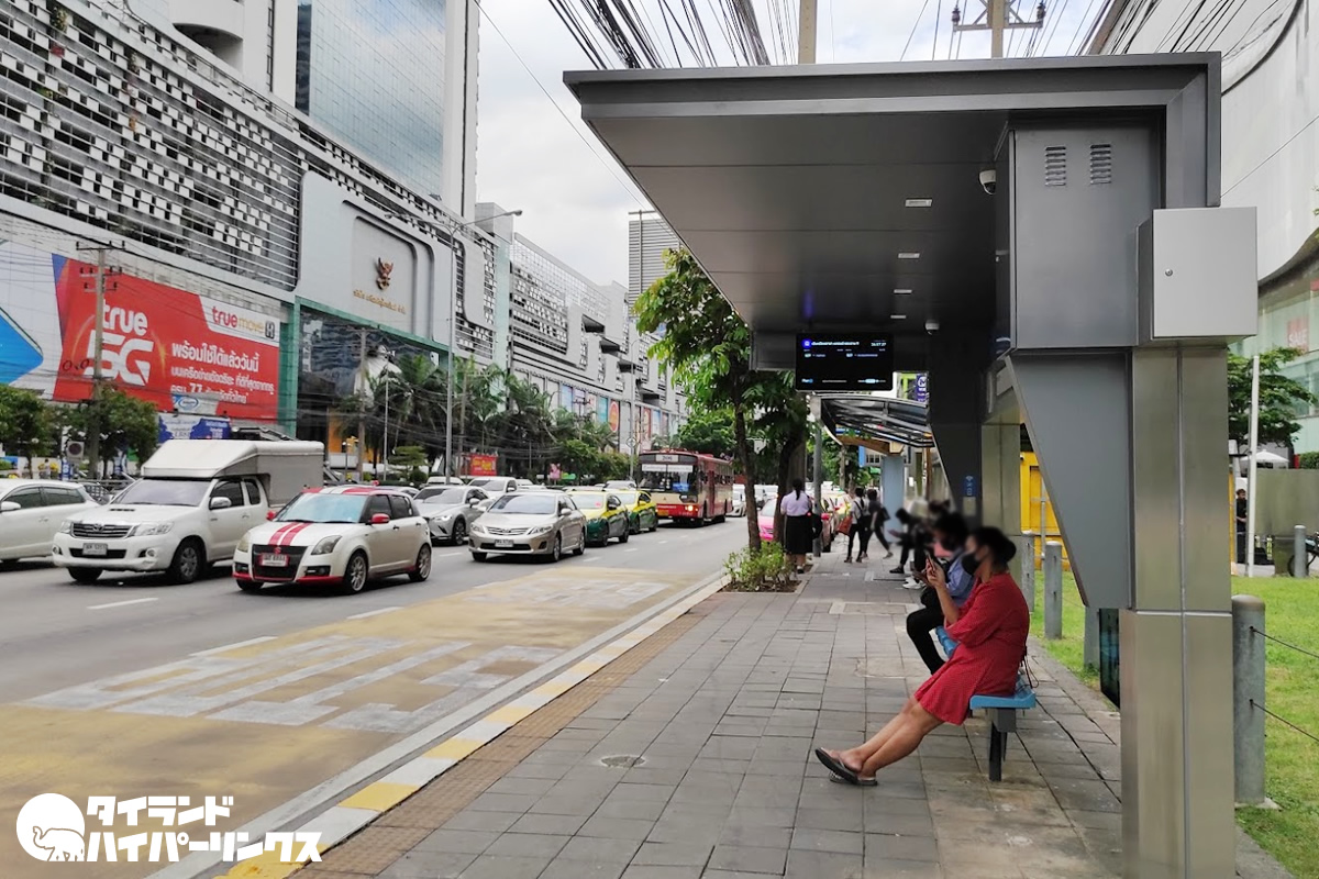 「スマートバスシェルター（Smart Bus Shelter）」