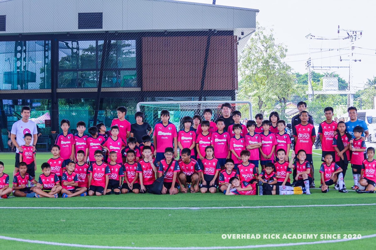 サッカーの試合で使えるタイ語講座 10年前のチームメイトと教え子たちが対戦 タイランドハイパーリンクス Thai Hyper