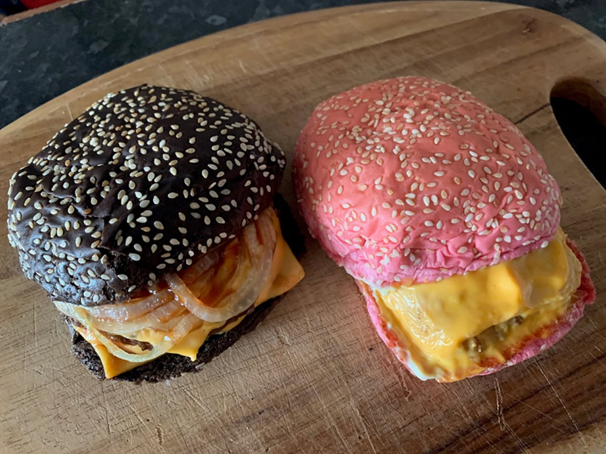 Black And Pink バーガーキング で強烈なハンバーガーと出逢う タイランドハイパーリンクス Thai Hyper