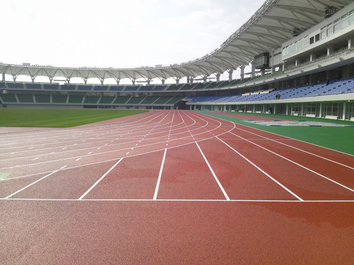 102歳のタイ人選手、100メートルを27秒08で走り金メダル獲得