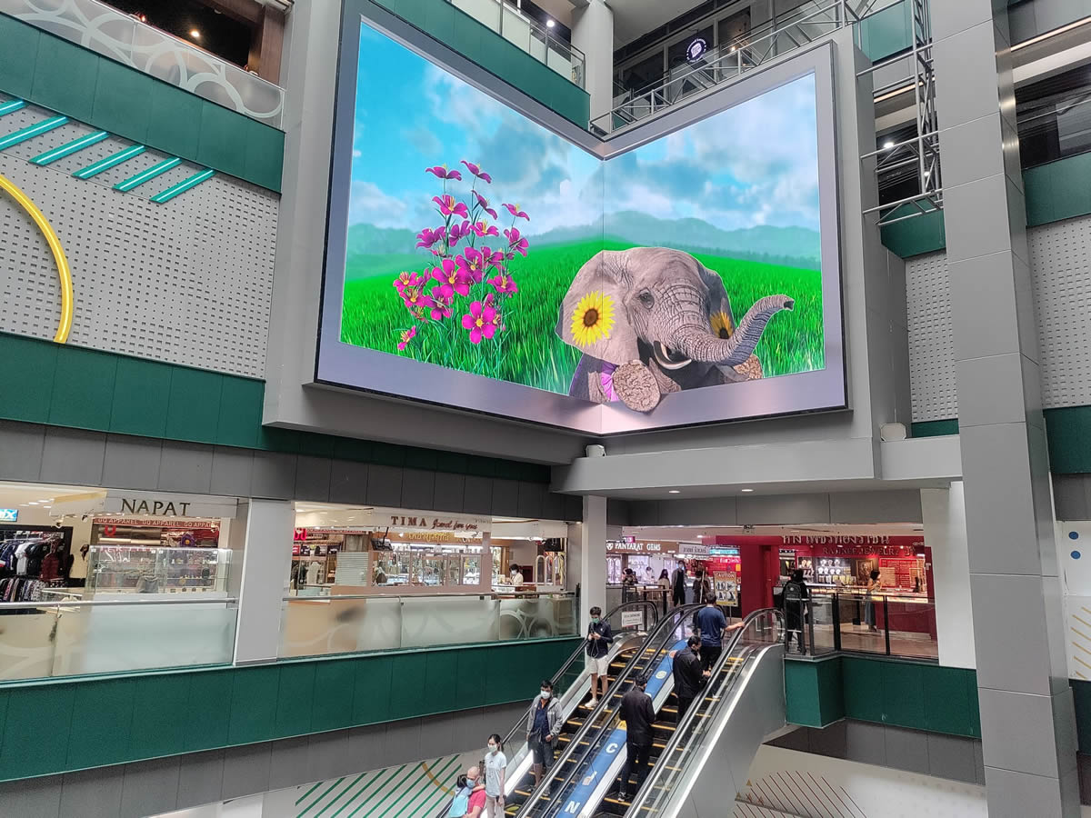 バンコク・MBKセンター、3D巨大スクリーンを起動