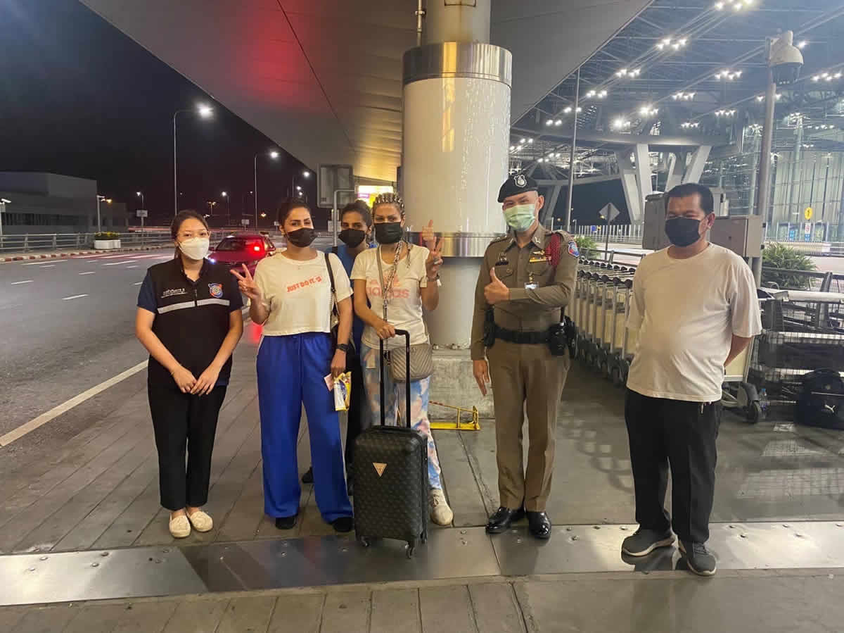 サウジアラビアからの女性旅行者、タイ観光警察に感銘