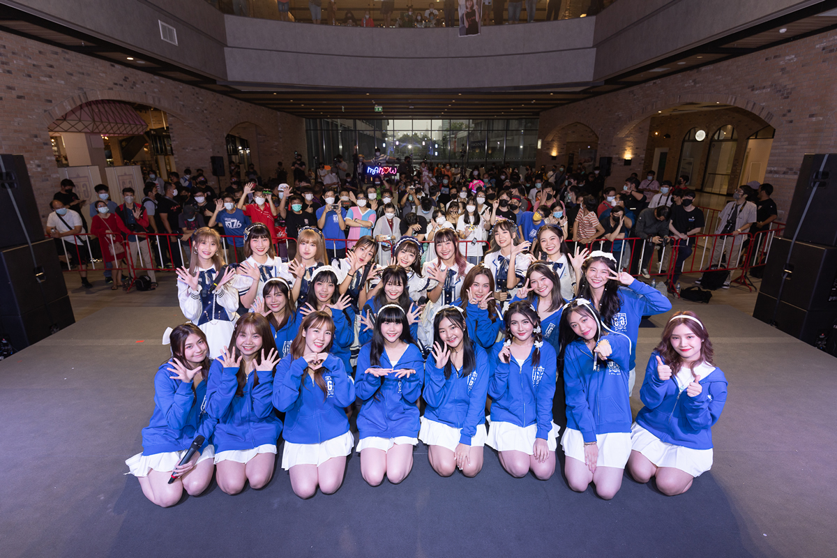 The Glass Girls 3期生が「新季節」で正式デビュー