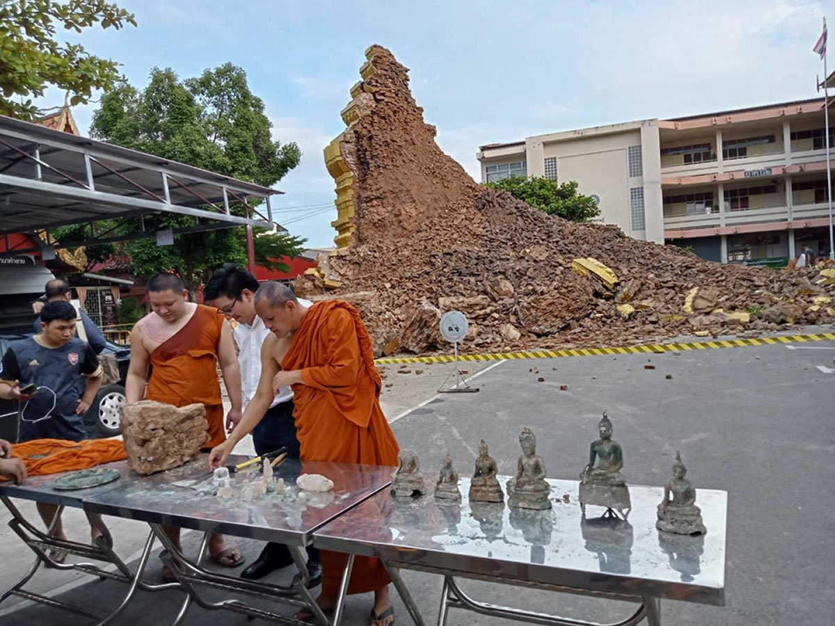 チェンマイの“銀の寺”ワット・シースパンの仏塔が大雨で倒壊