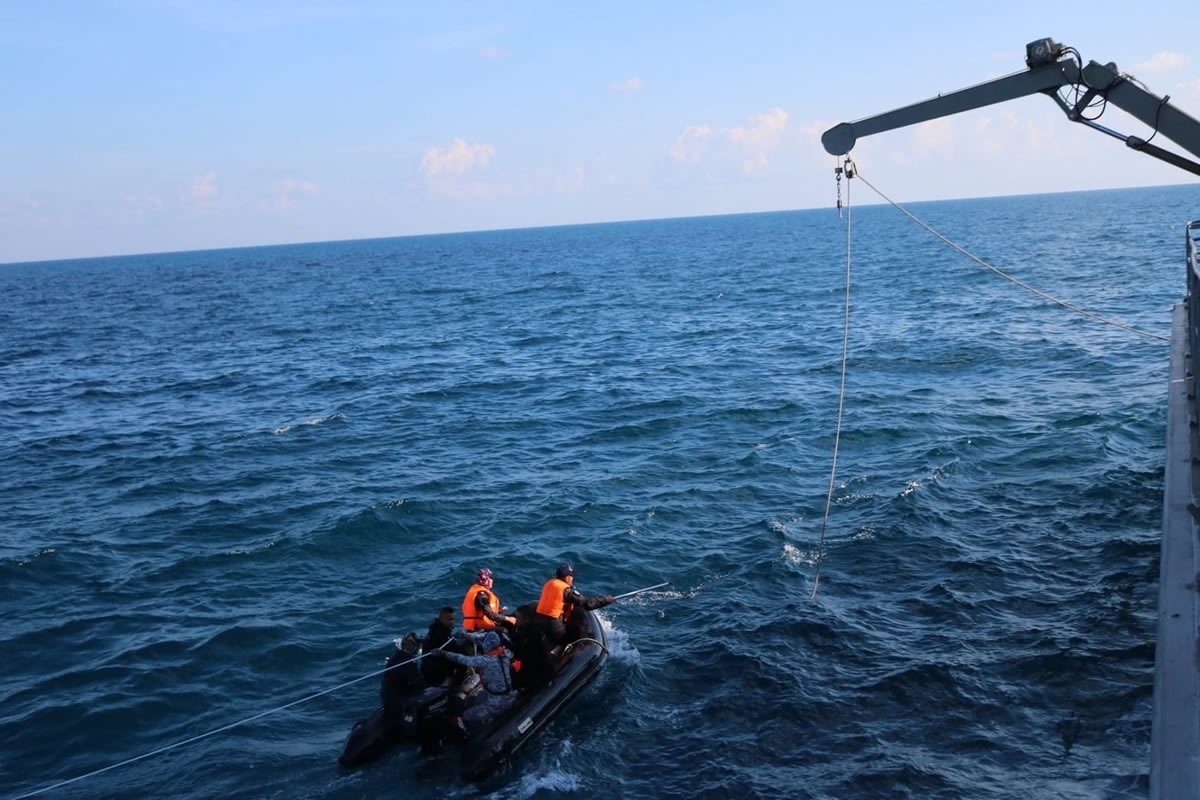 タイ軍艦沈没で新たに1人の遺体を発見、現在も22人が行方不明