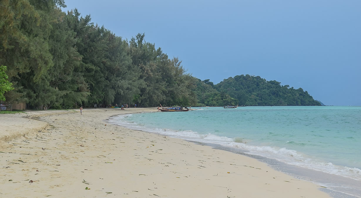 タイ・クラダン島、地球のトップビーチ第1位に選出