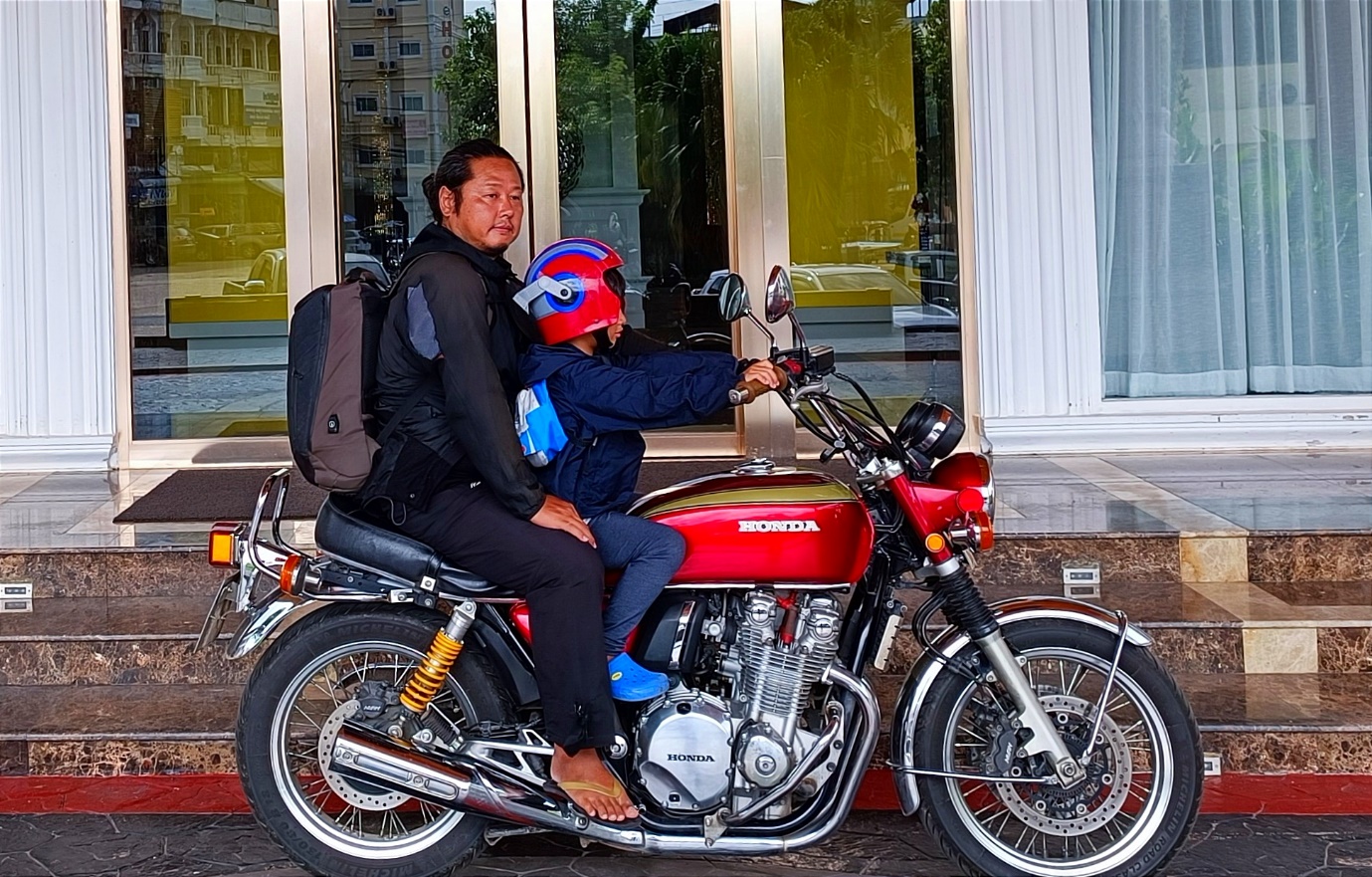 バイク男二人旅～38県目はイサーンの奥地を走る☆アムナートチャルーン編