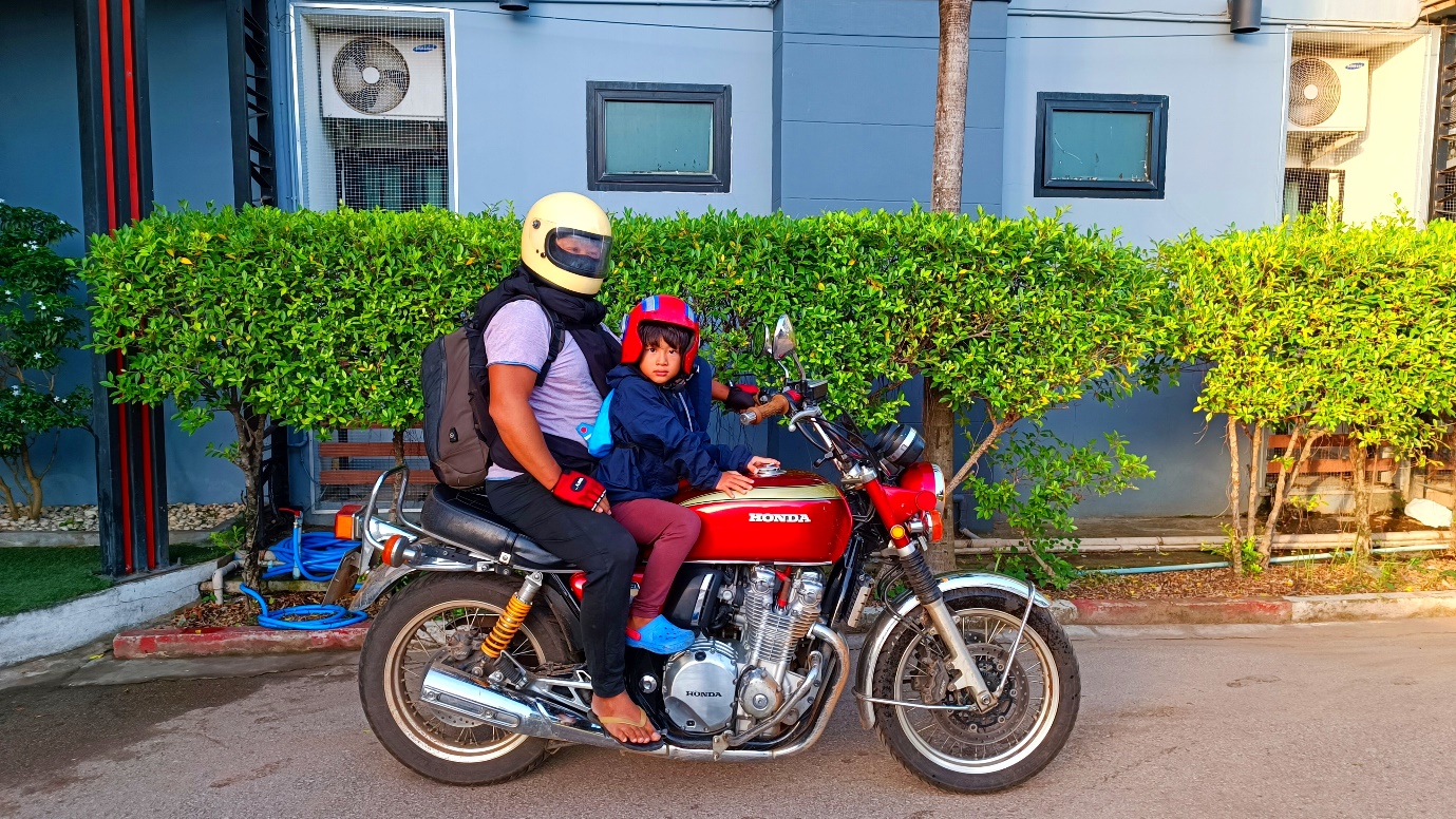バイク男二人旅～40県目は古代文明の中心地であった☆サケーオ編